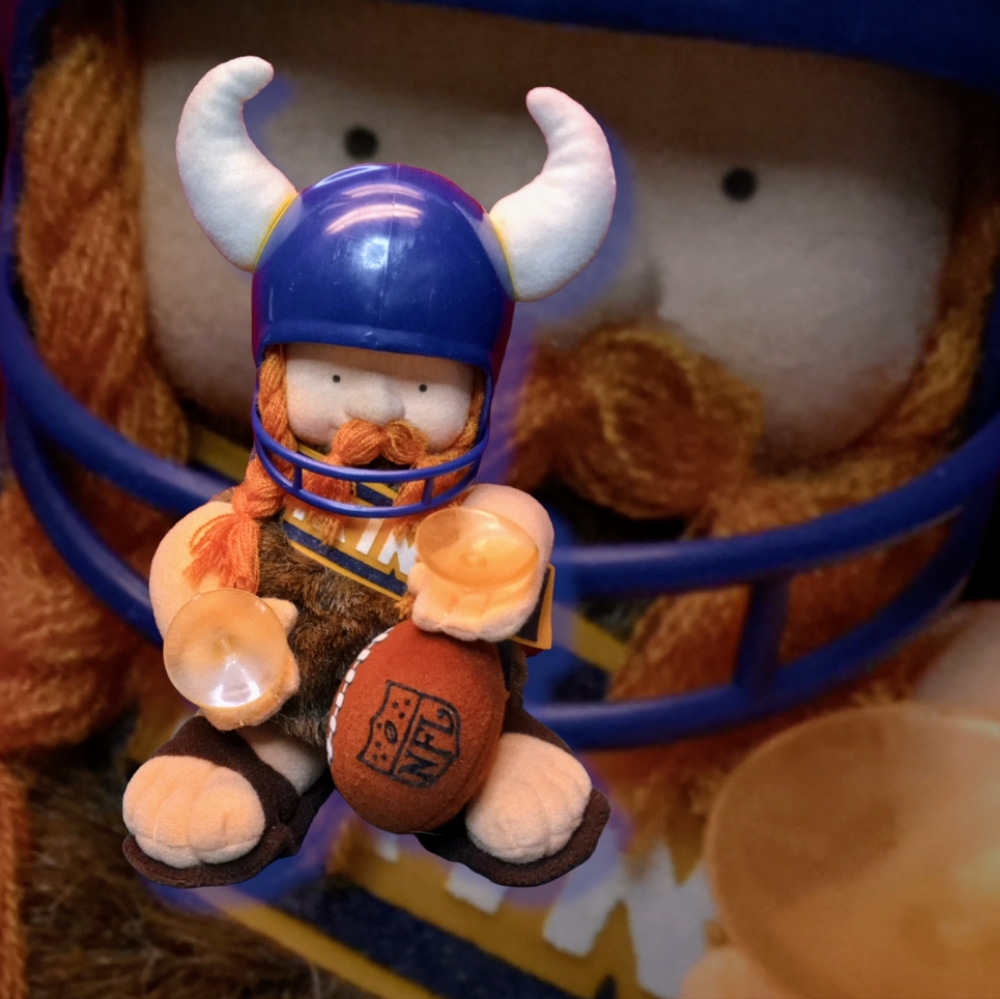 Vintage Minnesota Vikings 1983 NFL Huddles Plush Mascot .